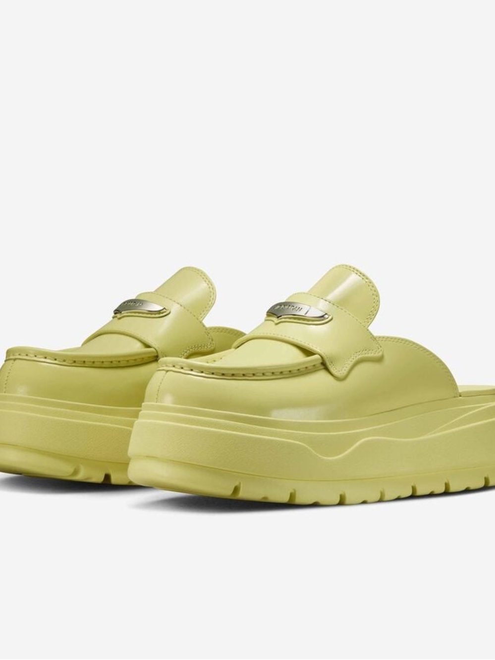 Nike Air Jordan athletic platform mule shoes luminous green HJ4292-302 NWOB sz 7